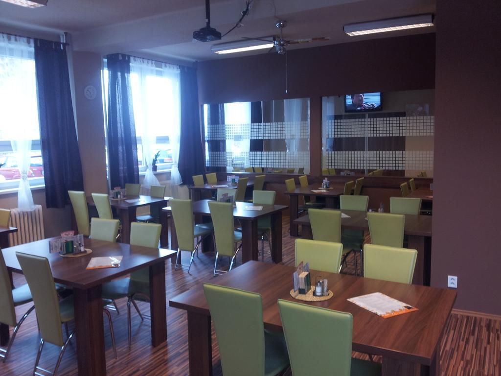 City Building Šaca Екстериор снимка